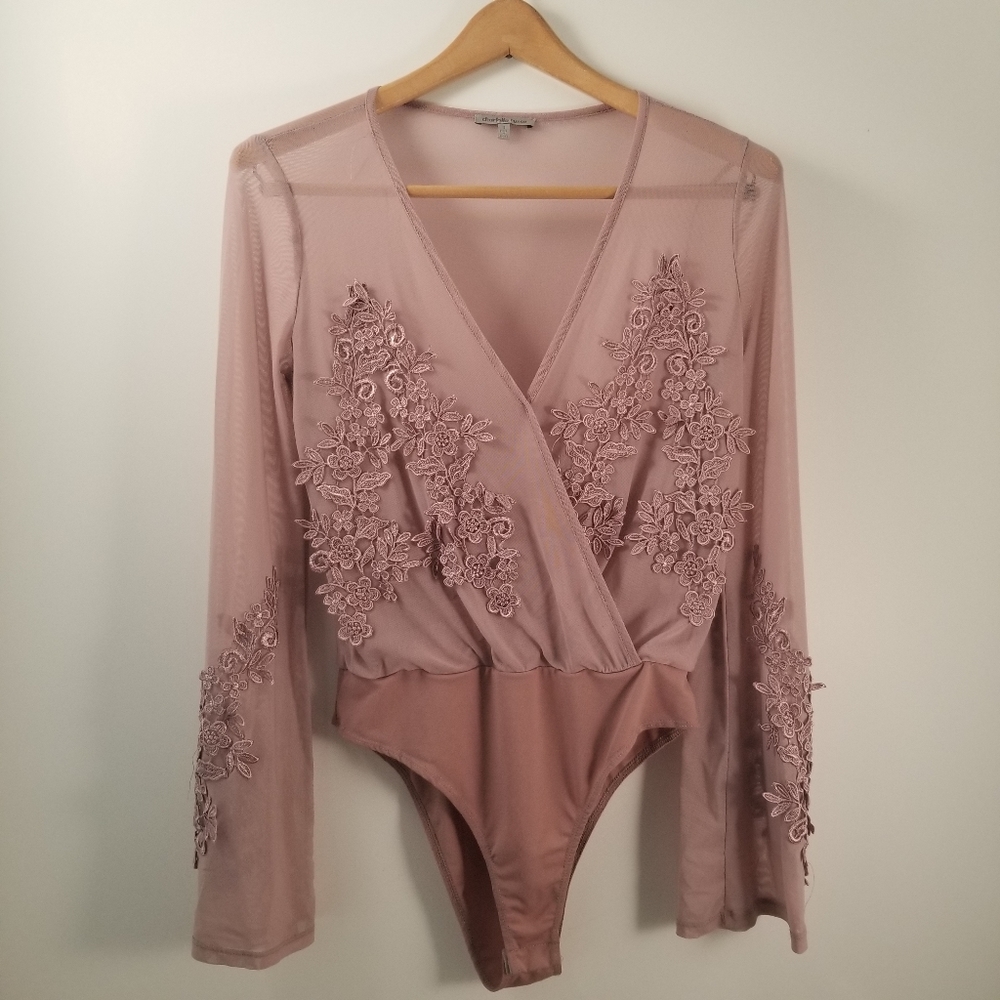 💋 Charlotte Russe bodysuit size small